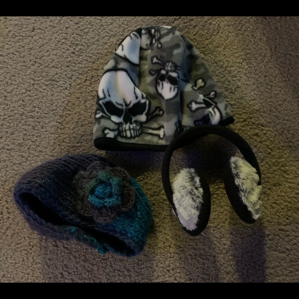 Winter hat, earmuffs and headband barely worn